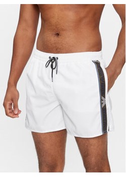 Emporio Armani Underwear Szorty kąpielowe 211740 4R443 00010 Biały Regular Fit ze sklepu MODIVO w kategorii Kąpielówki - zdjęcie 170211358