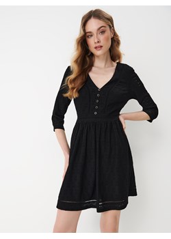 Mohito - Ażurowa sukienka mini - czarny ze sklepu Mohito w kategorii Sukienki - zdjęcie 170218706