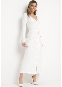 Biała Dzianinowa Sukienka Maxi z Wiązanym Paskiem Topania ze sklepu Born2be Odzież w kategorii Sukienki - zdjęcie 170223585
