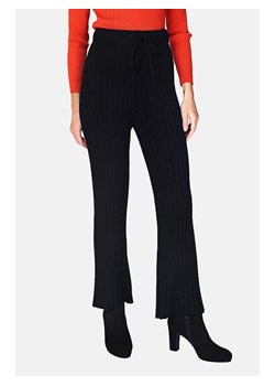 ASSUILI Spodnie w kolorze czarnym ze sklepu Limango Polska w kategorii Spodnie damskie - zdjęcie 170225369
