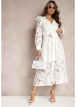 Biała Rozkloszowana Sukienka o Koszulowym Fasonie z Falbanką i Koronką Caramia ze sklepu Renee odzież w kategorii Sukienki - zdjęcie 170231585