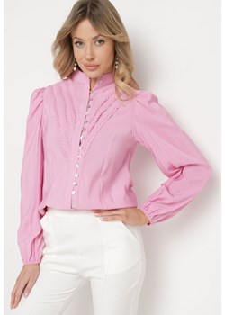 Różowa Koszula w Stylu Retro ze Stójką i Koronkowymi Lamówkami Holora ze sklepu Born2be Odzież w kategorii Bluzki damskie - zdjęcie 170233209