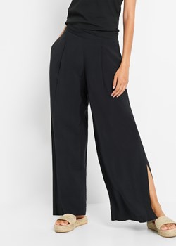 Spodnie z szerokimi nogawkami ze sklepu bonprix w kategorii Spodnie damskie - zdjęcie 170250497
