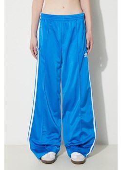 adidas Originals spodnie dresowe kolor niebieski wzorzyste IP0633 ze sklepu PRM w kategorii Spodnie damskie - zdjęcie 170264209