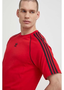 adidas Originals t-shirt bawełniany męski kolor czerwony z aplikacją  IR9449 ze sklepu PRM w kategorii T-shirty męskie - zdjęcie 170264345