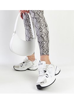 Białe sneakersy na masywnej podeszwie Jakobine ze sklepu gemre w kategorii Buty sportowe damskie - zdjęcie 170283898