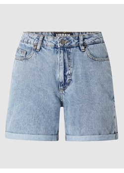 Szorty jeansowe o kroju regular fit z bawełny ze sklepu Peek&Cloppenburg  w kategorii Szorty - zdjęcie 170289708