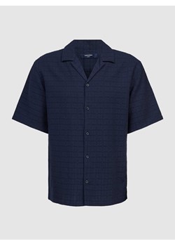 Koszula casualowa o kroju regular fit z fakturowanym wzorem model ‘RYAN’ ze sklepu Peek&Cloppenburg  w kategorii Koszule męskie - zdjęcie 170292379