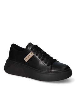 Półbuty Nessi 23162 Czarne lico ze sklepu Arturo-obuwie w kategorii Buty sportowe damskie - zdjęcie 170313685