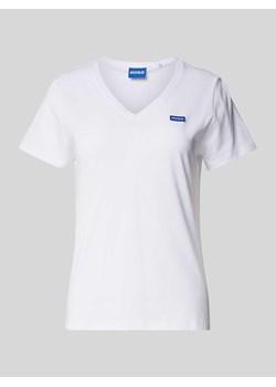 NOWOŚĆ w P&C*: T-shirt z wyhaftowanym logo model ‘Classic’ ze sklepu Peek&Cloppenburg  w kategorii Bluzki damskie - zdjęcie 170342495