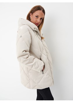 Mohito - Pikowana kurtka - kremowy ze sklepu Mohito w kategorii Kurtki damskie - zdjęcie 170382499