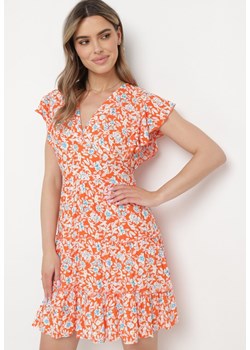 Pomarańczowa Sukienka z Wiskozy w Kwiatowy Wzór z Kopertowym Dekoltem Avafia ze sklepu Born2be Odzież w kategorii Sukienki - zdjęcie 170390507