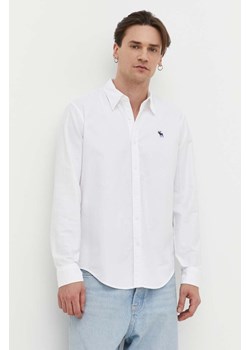 Abercrombie &amp; Fitch koszula męska kolor biały regular z kołnierzykiem button-down ze sklepu ANSWEAR.com w kategorii Koszule męskie - zdjęcie 170394198