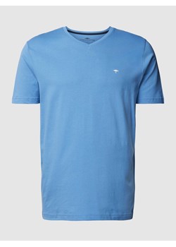 T-shirt z dekoltem w serek ze sklepu Peek&Cloppenburg  w kategorii T-shirty męskie - zdjęcie 170396266