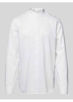 Koszula casualowa o kroju regular fit z wyhaftowanym logo ze sklepu Peek&Cloppenburg  w kategorii Koszule męskie - zdjęcie 170396497