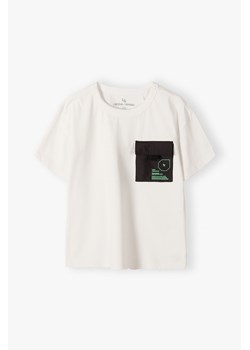 Biały t-shirt bawełniany oversize z kieszonką ze sklepu 5.10.15 w kategorii T-shirty chłopięce - zdjęcie 170405157