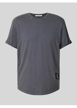 T-shirt z naszywką z logo ze sklepu Peek&Cloppenburg  w kategorii T-shirty męskie - zdjęcie 170406836