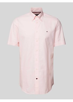 Koszula biznesowa o kroju regular fit z wyhaftowanym logo ze sklepu Peek&Cloppenburg  w kategorii Koszule męskie - zdjęcie 170407047