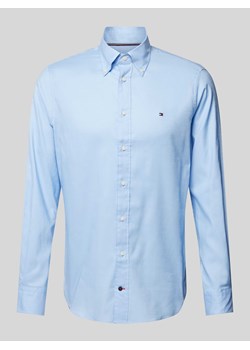 Koszula biznesowa o kroju regular fit z wyhaftowanym logo ze sklepu Peek&Cloppenburg  w kategorii Koszule męskie - zdjęcie 170407836