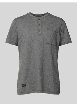 T-shirt z kieszenią na piersi ze sklepu Peek&Cloppenburg  w kategorii T-shirty męskie - zdjęcie 170408565