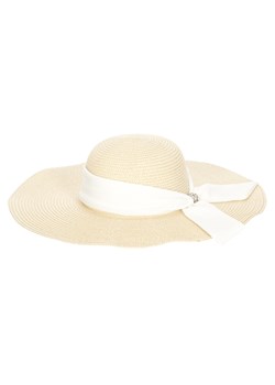 Beżowy letni kapelusz damski z broszką Eye For Fashion ze sklepu Eye For Fashion w kategorii Kapelusze damskie - zdjęcie 170411449
