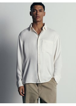 Reserved - Koszula comfort fit z lyocellem - złamana biel ze sklepu Reserved w kategorii Koszule męskie - zdjęcie 170411825