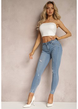 Jasnoniebieskie Jeansy Modelujące Push Up Ozdobione Przedarciami Qandara ze sklepu Renee odzież w kategorii Jeansy damskie - zdjęcie 170412515