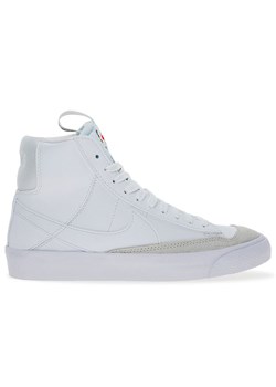 Buty Nike Blazer Mid '77 DH8640-102 - białe ze sklepu streetstyle24.pl w kategorii Trampki damskie - zdjęcie 170414366