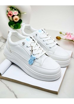 Białe Sneakersy Platformowe z Breloczkiem Street Spirit ze sklepu royalfashion.pl w kategorii Buty sportowe damskie - zdjęcie 170420335