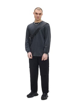 Cropp - Czarne spodnie parachute z paskiem - czarny ze sklepu Cropp w kategorii Spodnie męskie - zdjęcie 170420397