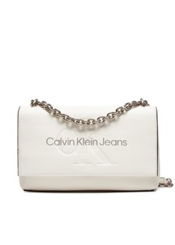 Calvin Klein Jeans Torebka Sculpted Ew Flap Conv25 Mono K60K611866 Biały ze sklepu MODIVO w kategorii Listonoszki - zdjęcie 170424916