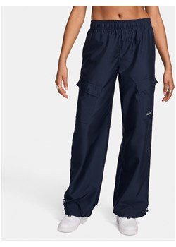 Damskie bojówki z tkaniny Nike Sportswear - Niebieski ze sklepu Nike poland w kategorii Spodnie damskie - zdjęcie 170429516