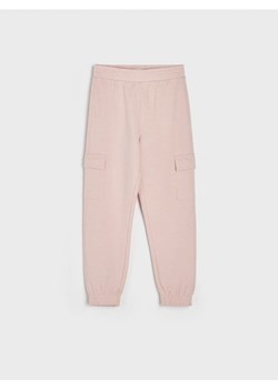 Sinsay - Spodnie dresowe - różowy ze sklepu Sinsay w kategorii Spodnie dziewczęce - zdjęcie 170438898