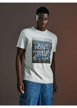 Sinsay - Koszulka z nadrukiem - kremowy ze sklepu Sinsay w kategorii T-shirty męskie - zdjęcie 170447557