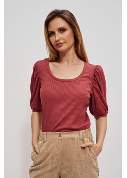 Bluzka z bufiastymi rękawami różana ze sklepu Moodo.pl w kategorii Bluzki damskie - zdjęcie 170453668