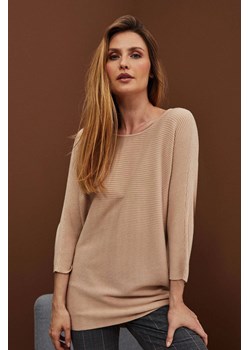 Sweter typu nietoperz beżowy ze sklepu Moodo.pl w kategorii Swetry damskie - zdjęcie 170455515