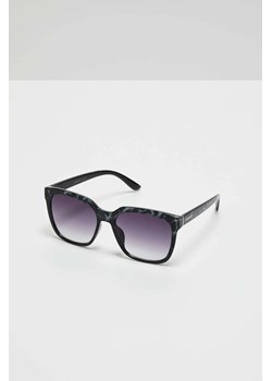 Okulary przeciwsłoneczne o kwadratowym kształcie czarne ze sklepu Moodo.pl w kategorii Okulary przeciwsłoneczne damskie - zdjęcie 170455538