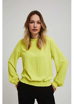 Gładka koszula limonkowa ze sklepu Moodo.pl w kategorii Bluzki damskie - zdjęcie 170460098