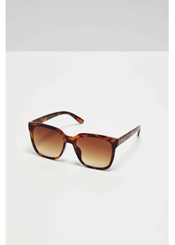 Okulary przeciwsłoneczne kwadratowe z motywem zwierzęcym brązowe ze sklepu Moodo.pl w kategorii Okulary przeciwsłoneczne damskie - zdjęcie 170460389