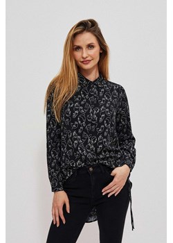Koszula z printem czarna ze sklepu Moodo.pl w kategorii Bluzki damskie - zdjęcie 170461008