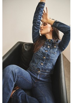 Kurtka jeansowa z kieszeniami niebieska ze sklepu Moodo.pl w kategorii Kurtki damskie - zdjęcie 170462228