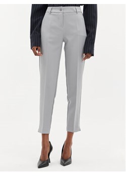Maryley Spodnie materiałowe 24EB52Z/43LU Szary Regular Fit ze sklepu MODIVO w kategorii Spodnie damskie - zdjęcie 170467975