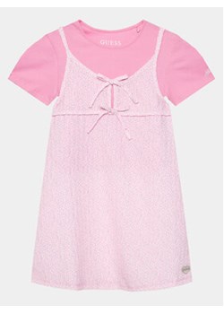 Guess Sukienka codzienna J4GK20 K8GF0 Różowy Regular Fit ze sklepu MODIVO w kategorii Sukienki dziewczęce - zdjęcie 170493488