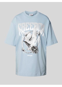 T-shirt z nadrukiem z motywem i napisem model ‘FREEDOM’ ze sklepu Peek&Cloppenburg  w kategorii Bluzki damskie - zdjęcie 170511989