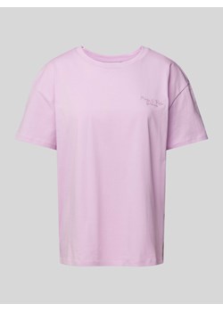 T-shirt z detalem z logo ze sklepu Peek&Cloppenburg  w kategorii Bluzki damskie - zdjęcie 170512398