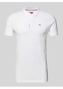 Koszulka polo o kroju slim fit z naszywką z logo ze sklepu Peek&Cloppenburg  w kategorii T-shirty męskie - zdjęcie 170513006