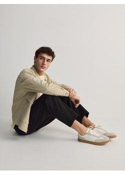 Reserved - Sneakersy z łączonych materiałów - biały ze sklepu Reserved w kategorii Buty sportowe męskie - zdjęcie 170521786