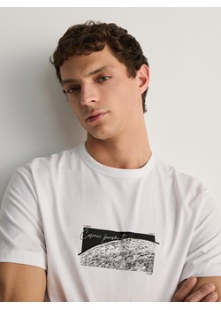 Reserved - T-shirt regular z nadrukiem - biały ze sklepu Reserved w kategorii T-shirty męskie - zdjęcie 170521957