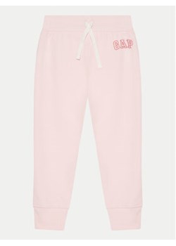 Gap Spodnie dresowe 843630-02 Różowy Regular Fit ze sklepu MODIVO w kategorii Spodnie dziewczęce - zdjęcie 170525735