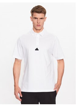 adidas Polo IJ6136 Biały Regular Fit ze sklepu MODIVO w kategorii T-shirty męskie - zdjęcie 170525949